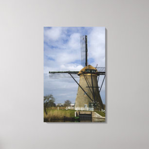 Nederländerna (även känd som Holland), Kinderdijk. Canvastryck