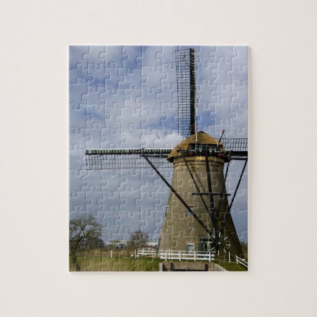Nederländerna (även känd som Holland), Kinderdijk. Pussel (Vertikal)