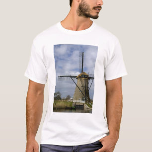Nederländerna (även känd som Holland), Kinderdijk. T Shirt