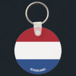 Nederländerna Flagga Charming Patriotic Nyckelring<br><div class="desc">Nederländernas Flagga Charming Patriotic Keychain med nederländsk flagga tryckte över hela nyckelkedjan. Land namn är delvis integrerat i utformningen på grund. Anpassadet Text är fullt ut med funktionen "Anpassa den!". Denna vackra nyckelkedja i Nederländerna är snyggtens gåva till alla tillfälle. © 2022 LänderAvVärlden</div>