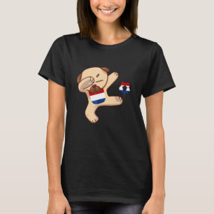 Nederländerna Fotbollsspelare Pug Hund Nederländsk T Shirt