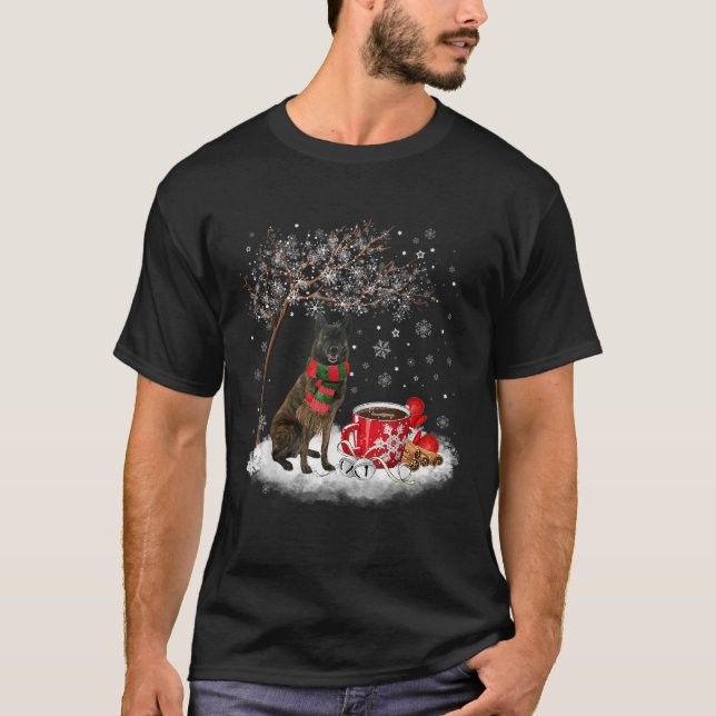 Nederländska shepherd Hund i Snö Julvinter Xm T Shirt (Framsida)
