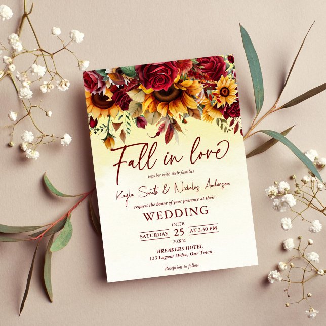 Nedfall i kärlek burgundy ro solblommor bröllop inbjudningar (Fall in love autumn fall wedding invitation template watercolor burgundy roses sunflowers foliage)
