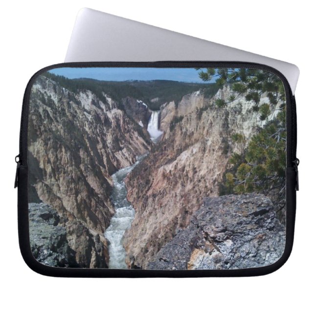 Nedre fickor laptop sleeve (Framsidan)