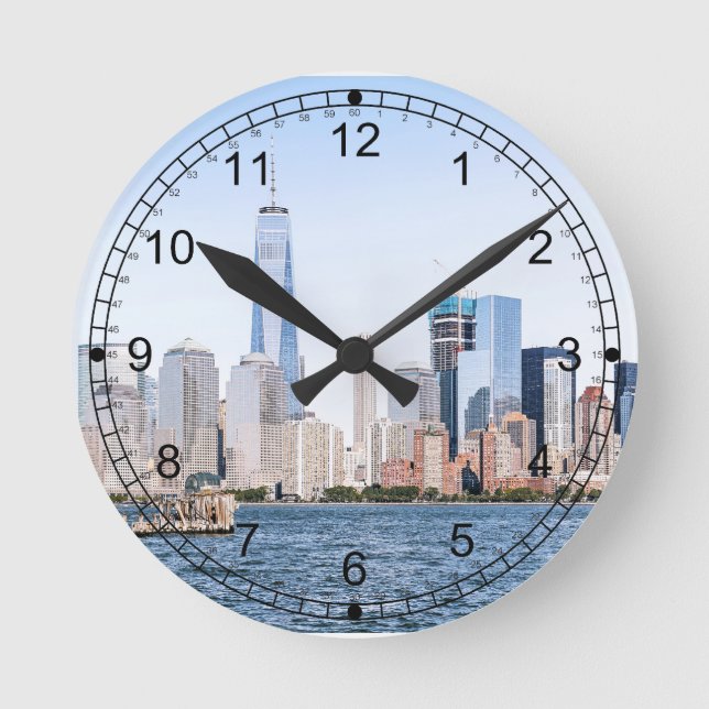 Nedre Manhattan Färg Sketch Wall Clock Rund Klocka (Framsida)