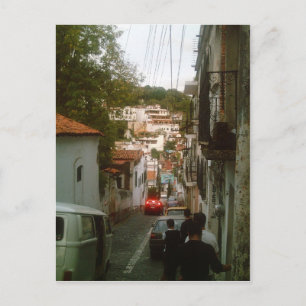 Nedströms på bergssidan i Taxco Vykort
