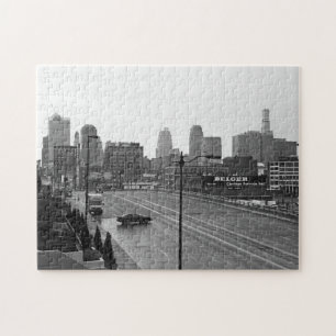 Nedtown Kansas City Skyline-Black och White Photo Pussel