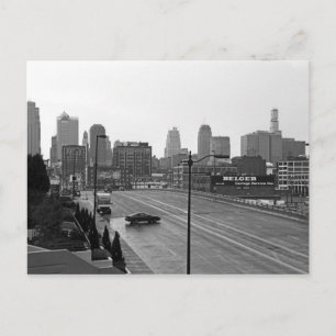 Nedtown Kansas City Skyline-Black och White Photo Vykort