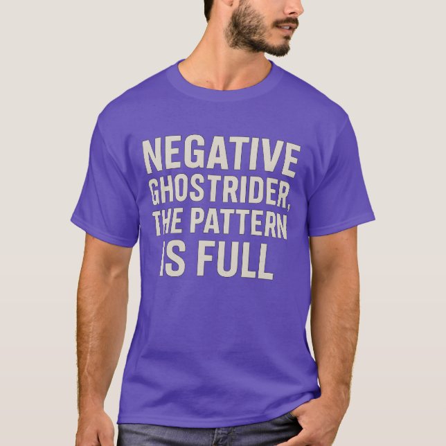 Negativa Ghostrarna Mönster är Fullt T Shirt (Framsida)