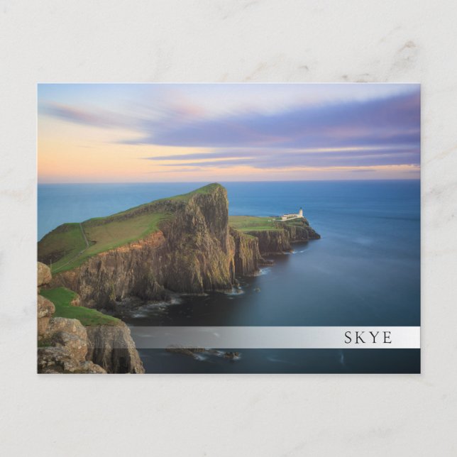 Neist point fyr på Skye vid solnedgång Vykort (Framsida)