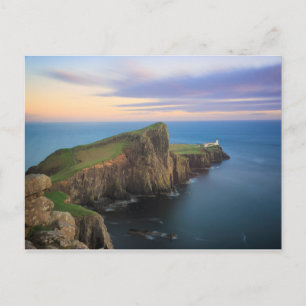 Neist point fyr på Skye vid solnedgång Vykort