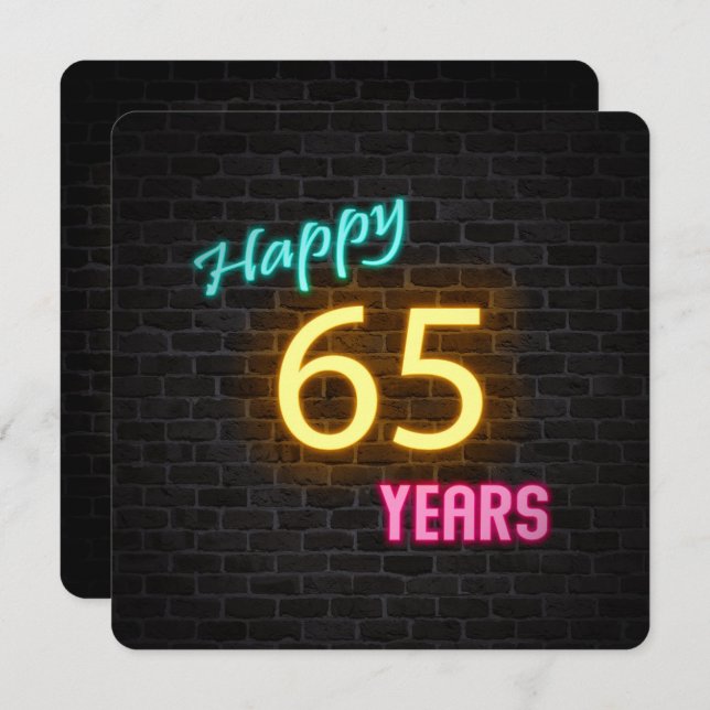 Neon 65e Birthday Sign glock på tegel Inbjudningar (Fram/baksida)