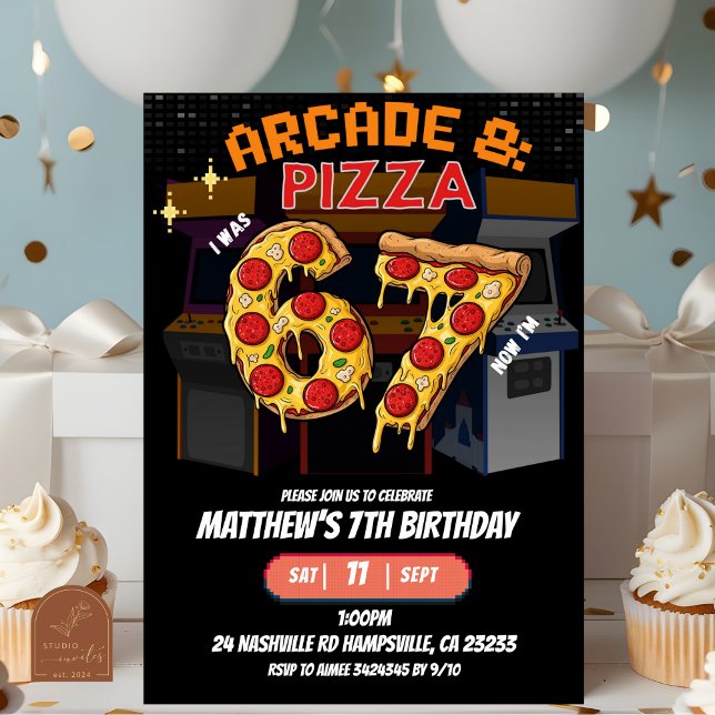 Neon Arcade och Pizza 67 Födelsedagsinbjudan Inbjudningar (Skapare uppladdad)