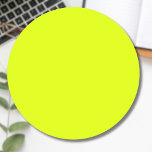 Neon Chartreuse Solid Färg | TRENDIG FÄRG Runt Klistermärke<br><div class="desc">Neon Chartreuse Solid Färg | Neon Färg | Klassisk design | ELEGANT | TRENDIG FÄRG | Snyggt och Mode | Professionellens utformning</div>