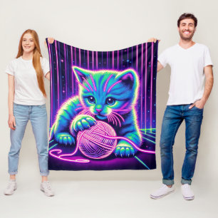 Neon Glow Cat som spelas upp med garn Fleecefilt
