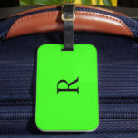 Neon Grönt Monogram Bröllop Birthday Gift Favor Bagagebricka<br><div class="desc">Monogrammad ursprunglig textmall designad med tilltalande solid bakgrund i grönt färg kan du ändra färg om du vill. Coolans resepresentidé för honom eller henne.</div>