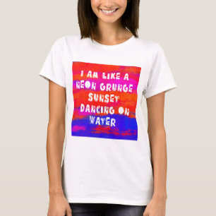 Neon Grunge Solnedgång Retro Typografi Grafik  T Shirt