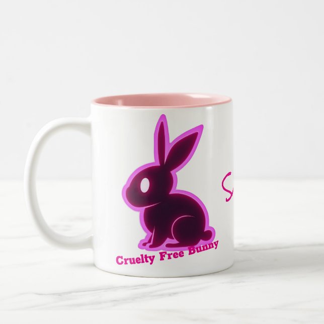 Neon Rosa Cruelty-Free Bunny Editable Text Två-Tonad Mugg (Vänster)