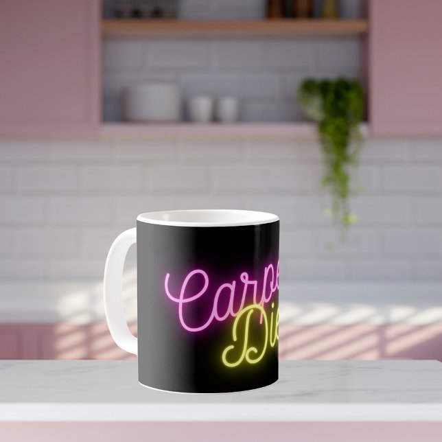 Neon Rosa och Gult Carpe Diem Två-Tonad Mugg (Skapare uppladdad)