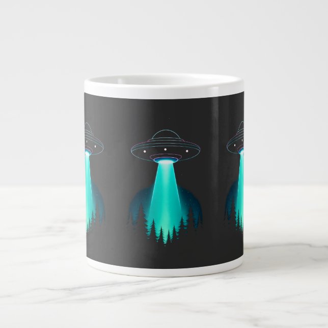 Neon-UFO-förflyttning över tallskog Jumbo Mugg (Framsidan)