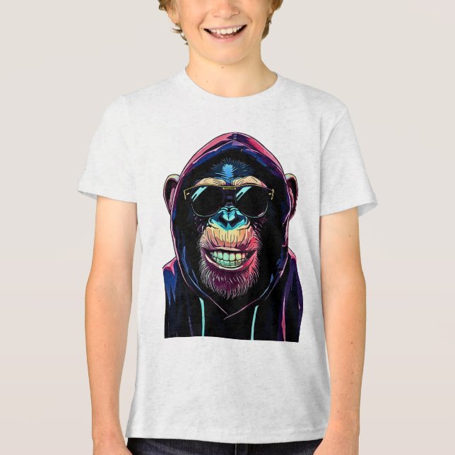 Neon Vibe – Stylish Chimpanzee in Hoodie and Sungl T Shirt (Framsida)