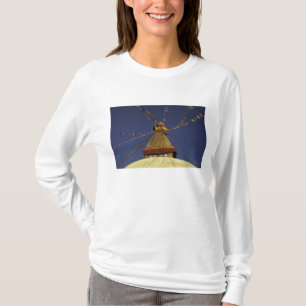 Nepal, Katmandu. Under böneflaggor, vaksamma Tee Shirt