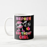 Nephew of the Birthday Girl Funny Dabbing Donut Kaffemugg<br><div class="desc">Nephew of the Birthday Girl Funny Dabbing Donut Fars dag Gift. Perfekt-gåva till pappa,  mamma,  pappa,  manar,  kvinnor,  vänner och familjemedlemmar på Thanksgiving Dag,  juldag,  Mors dag,  Fars dag,  4 juli,  1776 Oberoende dag,  veterandagen,  Halloween D,  Patrick's Day</div>