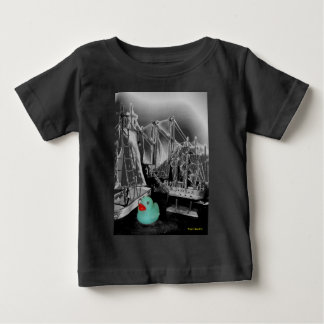 "Ner vid Seaside" bäran Rubber Anka baby Tee Shirt