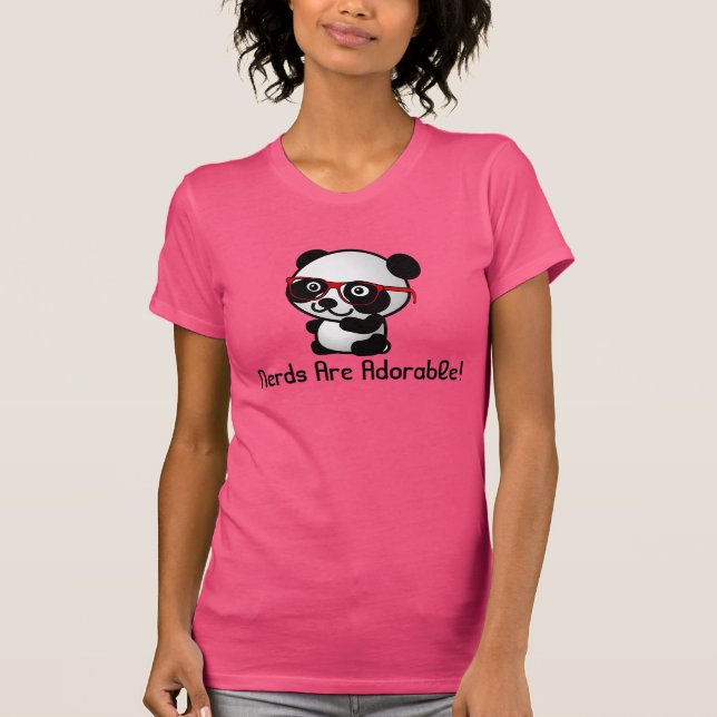 Nerds är den förtjusande gulliga pandaen med t shirt (Framsida)