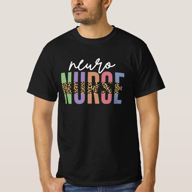 Neuro Nurse cheetah RN-sjuksköterskeuppskrivningsg T Shirt (Framsida)
