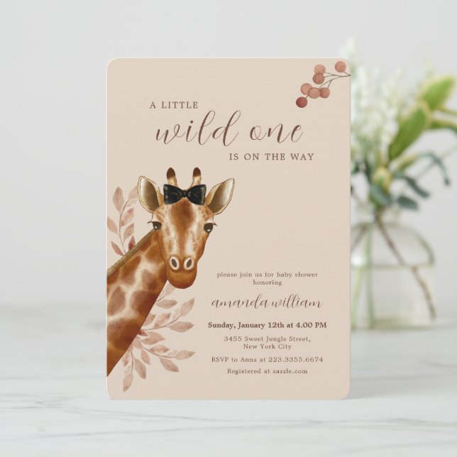 Neutral Boho Wilderness Safari Giraffe Baby Shower Inbjudningar (Stående Fram)