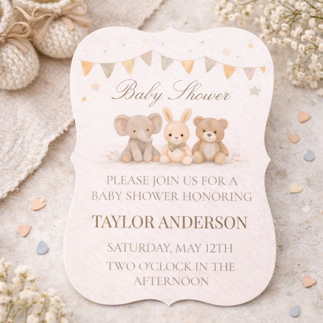 Neutral djurtema för baby shower-inbjudan inbjudningar (Neutral baby shower with soft animal trio and warm beige watercolor charm)