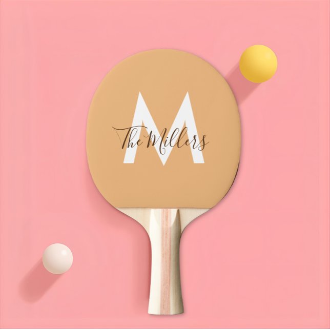  Neutral minimalistisk modern orange monogram  Pingisracket (Skapare uppladdad)