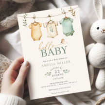 Neutrala akvarellbabykläder på torklina Baby Showe