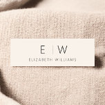 Neutralt av klassisk Elegant, minimalistisk Monogr Namnbricka<br><div class="desc">Öka din personliga identitet eller professionell med vårt klassiska Elegant Modern Minimalist Monogram Namn bricka. Dessa märkre blandar sömlöst tidsmässigt sofistikerad med contemporaryns minimalism, och skapar ett varaktigt intryck i alla lägen. Designat med noggrann uppmärksamhet på detaljerna är detta namn bricka mer än bara identifiering. Det är en påstående av...</div>
