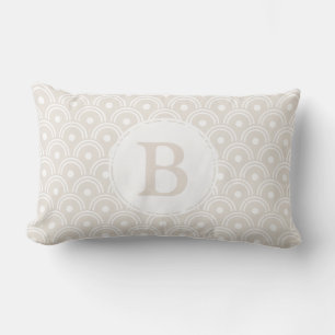 Neutralt Beige japanska Scallops & Initial Brev Lumbarkudde