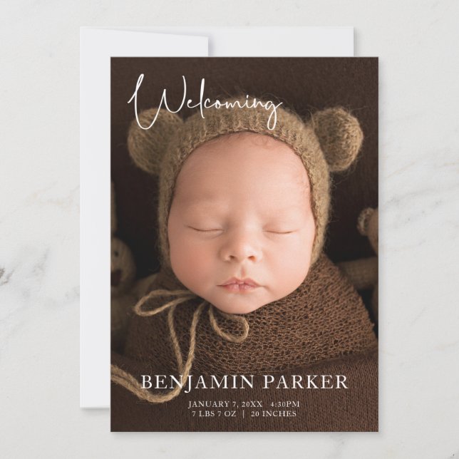 Neutralt födelseannonseringskort med script meddelande (Framsida)