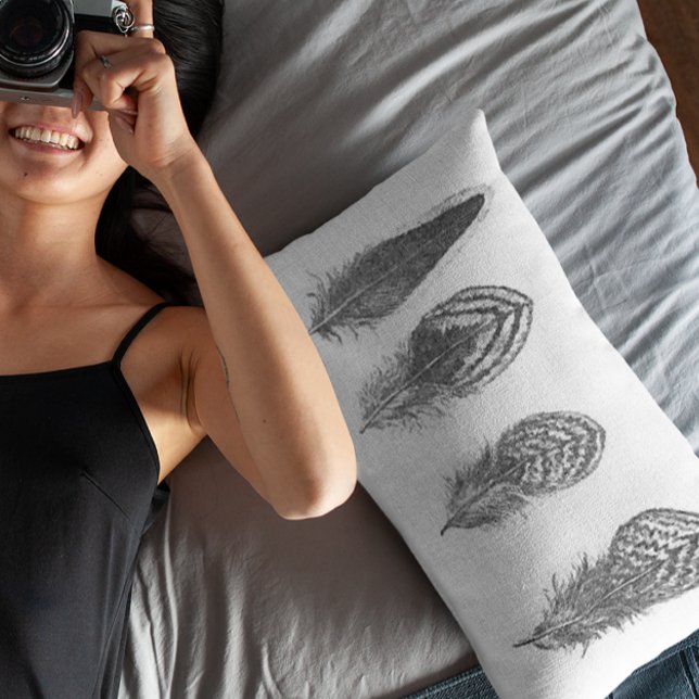 Neutralt Grått Trendig Fjädra Prydnadskudde (Skapare uppladdad)