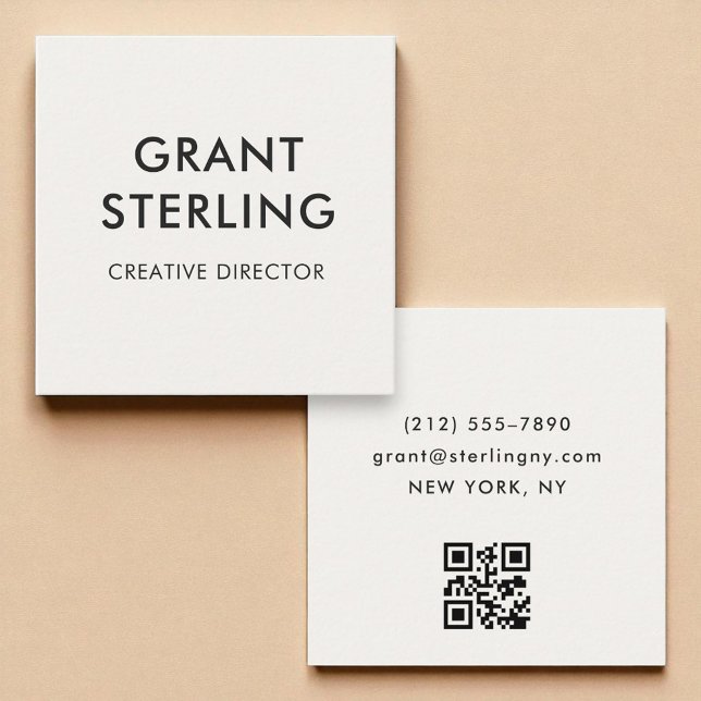 Neutralt Modern Minimal typografi QR-kod Fyrkantigt Visitkort (Skapare uppladdad)