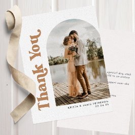 Neutralten Arch & Retro Type Taupe Photo Bröllop Tack Kort