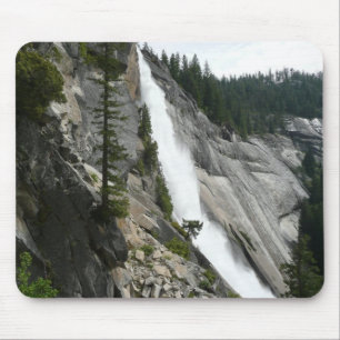 Nevada Falls i Yosemite National Park Musmatta