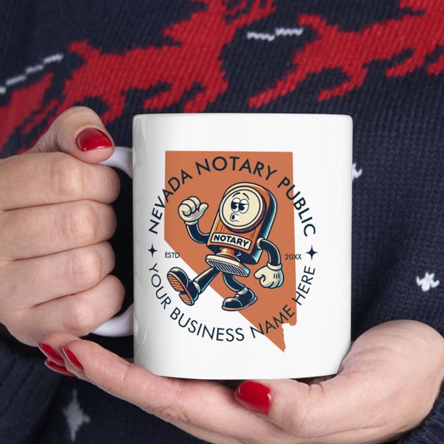 Nevada Notary Public Marknadsföring med QR Code Ro Kaffemugg (Person holding a Nevada Notary Public mug featuring a playful notary stamp character)