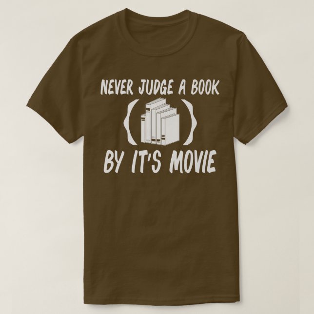 Never judge a book by it's movie funny reading boo t shirt (Design framsida)
