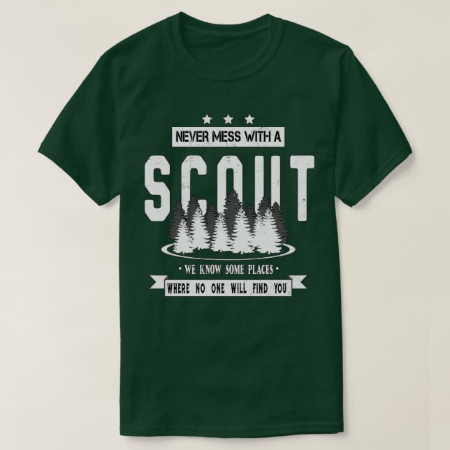 Never Mess With A Scout Nature Hiking T Shirt (Design framsida)