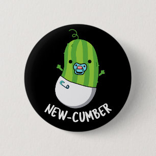 New-cumber Funny Veggie Cucumber Pun Mörk BG Knapp