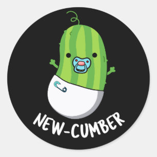 New-cumber Funny Veggie Cucumber Pun Mörk BG Runt Klistermärke