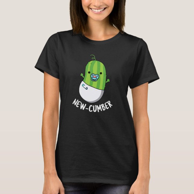 New-cumber Funny Veggie Cucumber Pun Mörk BG T Shirt (Framsida)