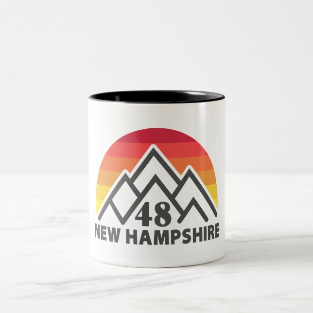 New Hampshire 48 Retro Mountain Två-Tonad Mugg (Center)