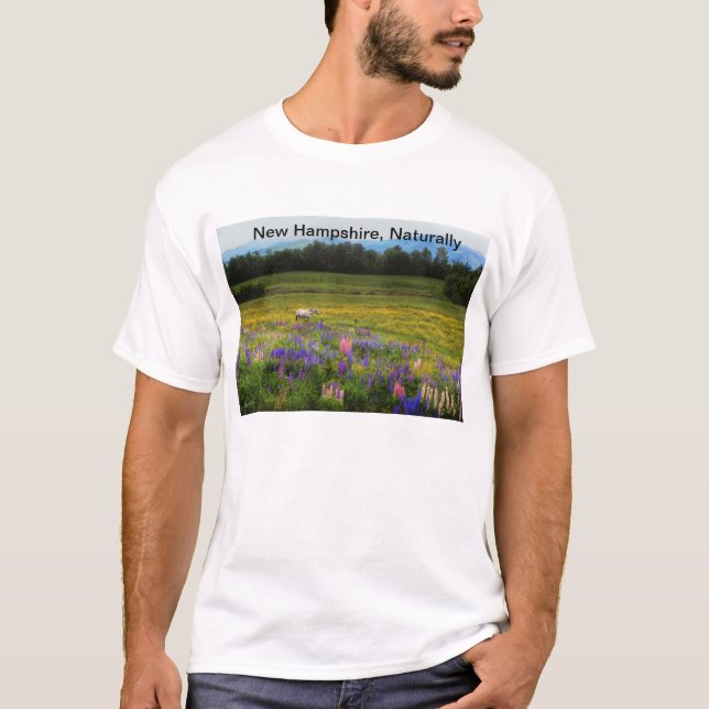New Hampshire naturligt - häst i Lupines Tee Shirt (Framsida)