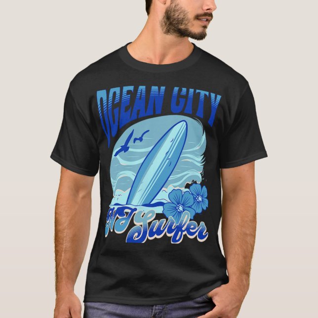 New Jersey Surfer Ocean City Nj Surfing Beach Sand T Shirt (Framsida)